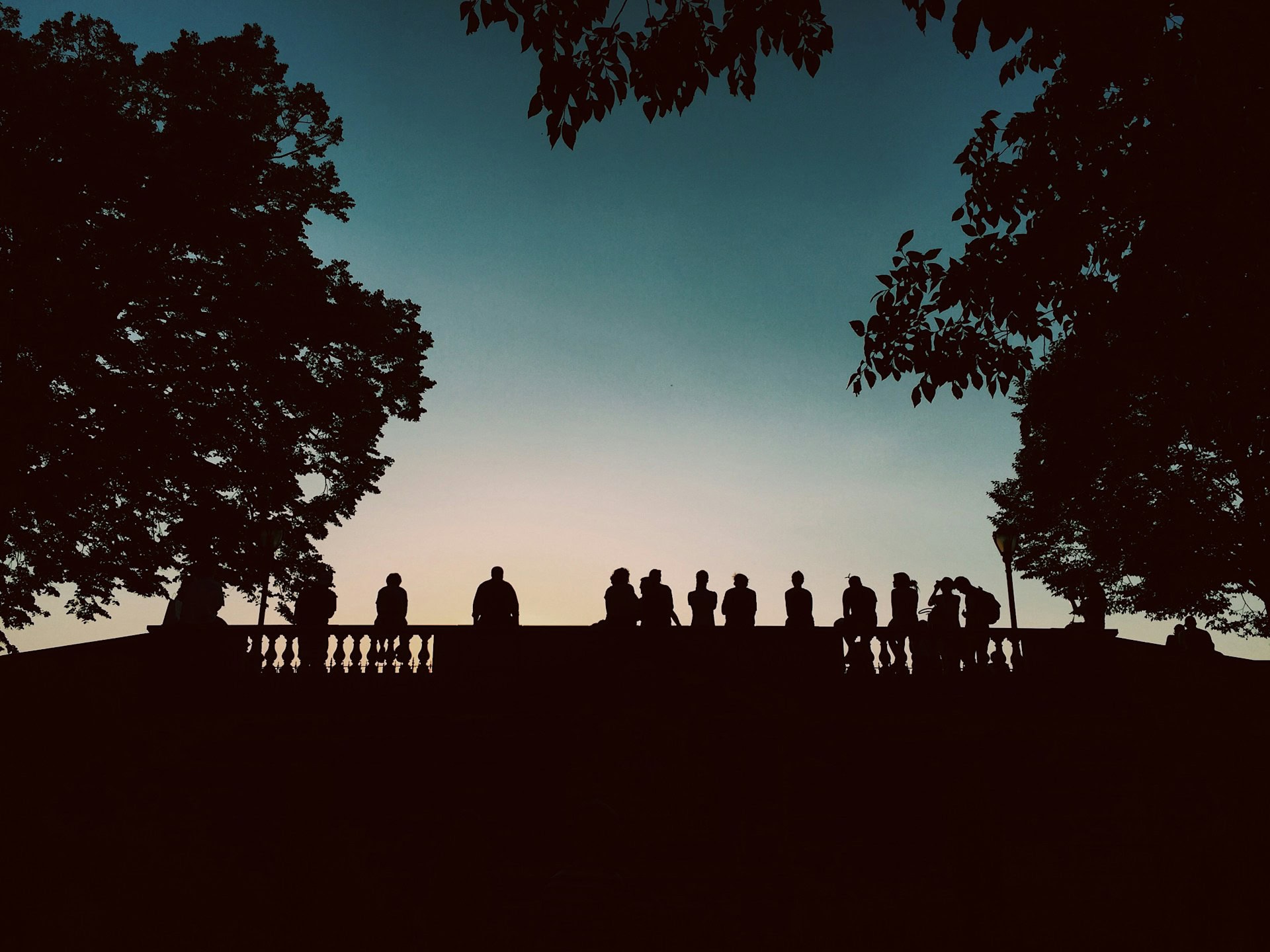 jon-tyson-f9I_pUgCD-s-unsplash jon-tyson-f9I_pUgCD-s-unsplash